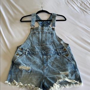 Overall shorts